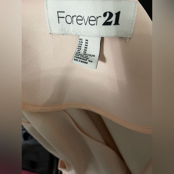 Peplum zip up top - Picture 3 of 4